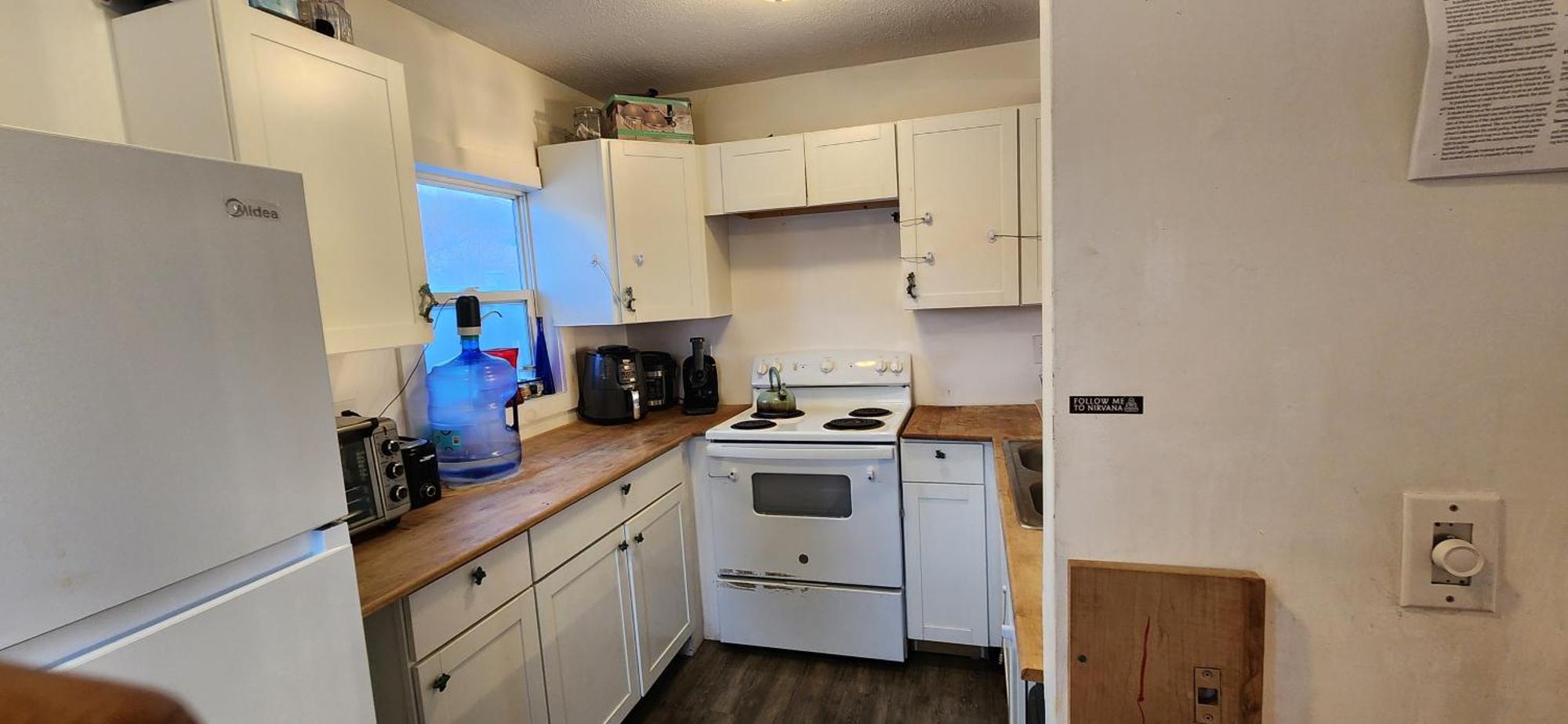 The Blue And Yellow House Apartment *