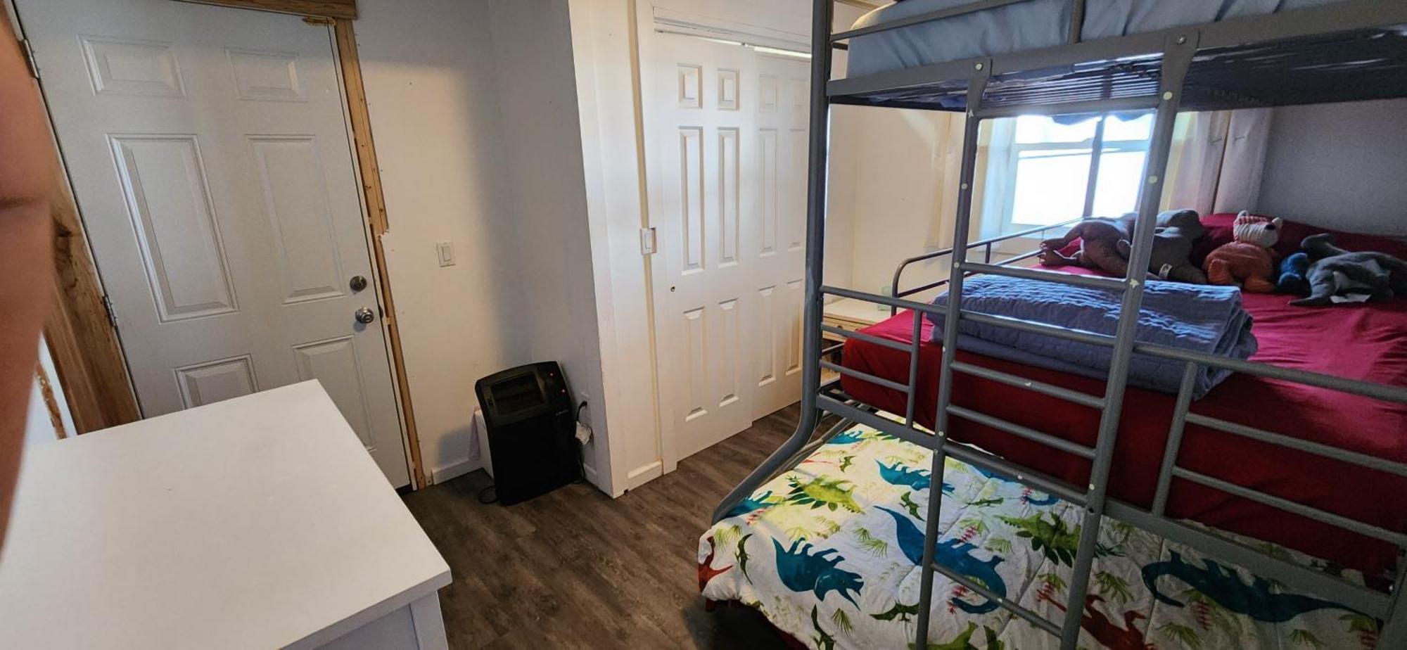 The Blue And Yellow House Apartment